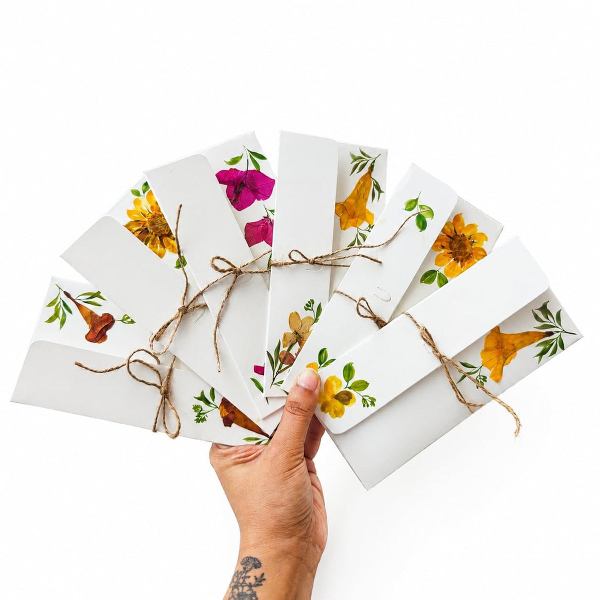 Pressed flower shagun envelope, back view